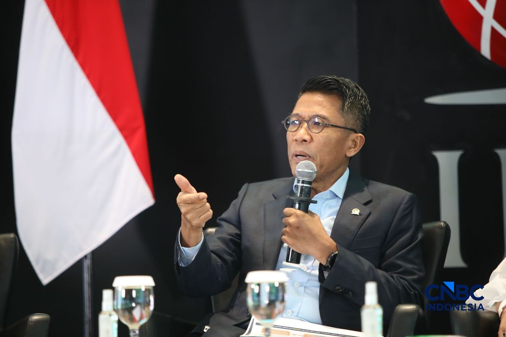 Ketua Komisi XI DPR RI, Mukhamad Misbakhun saat menyampaikan pemaparan dalam Investment Forum 2026 di Bursa Efek Indonesia (BEI), Jakarta, Rabu (15/7/2026). (CNBC Indonesia/Faisal Rahman)