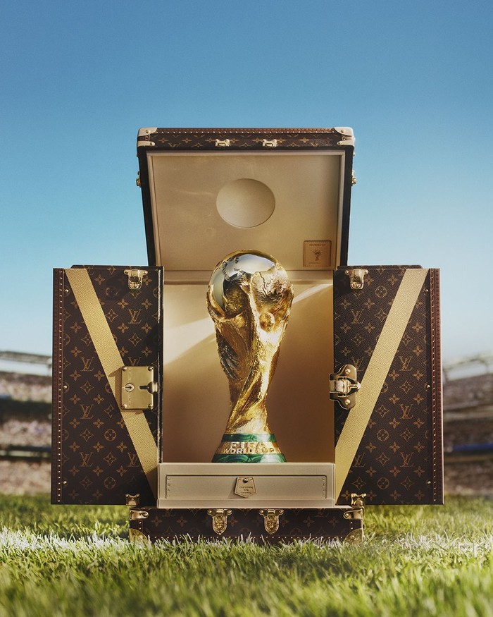 Koper Piala Dunia 2026 Buatan Louis Vuitton