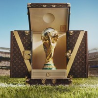 Louis Vuitton Hadirkan Trophy Trunk Baru untuk Trofi Piala Dunia FIFA 2026