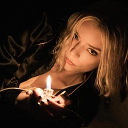 Penampilan Anya Taylor-Joy di Serial Lucky Apple TV