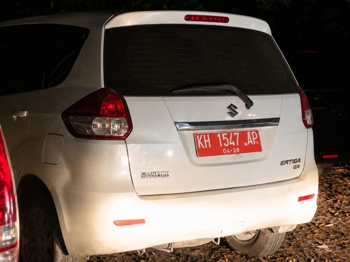 Mobil dinas RSUD Lamandau diparkir di tempat hiburan malam di Pangkalan Bun pada Sabtu (11/7) malam. (dok Istimewa)