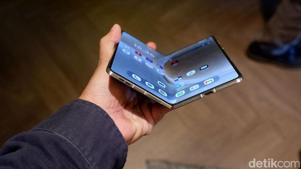 Motorola Razr Fold