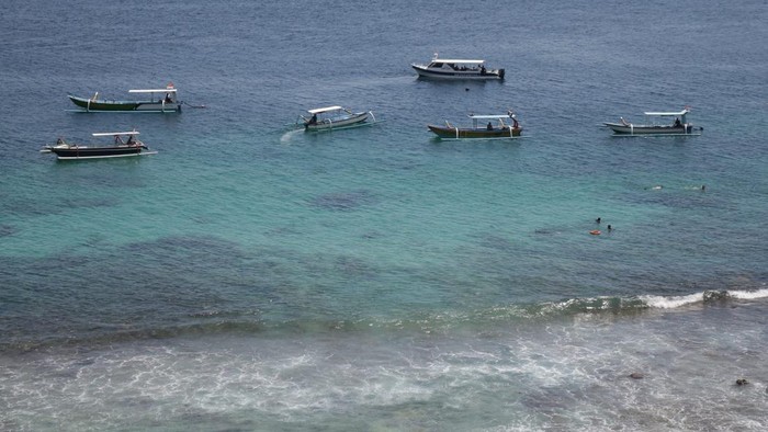 Pantai Blue Lagoo di Padang Bai Bali Pantai Blue Lagoo di Padang Bai Bali