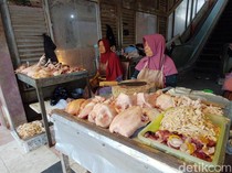 MBG Jalan Lagi, Harga Daging Ayam di Pasar Banyumas Meroket