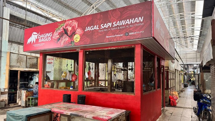 Pedagang daging sapi di Lamongan libur jualan