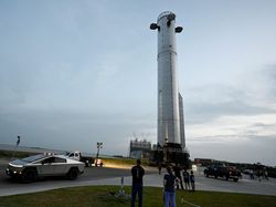 Starbase Bergemuruh! Booster 20 Menuju Landasan, SpaceX Siap Uji Terbang Starship ke-13