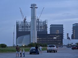 Starbase Bergemuruh! Booster 20 Menuju Landasan, SpaceX Siap Uji Terbang Starship ke-13