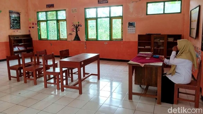Suasana SDN 2 Salakaria, Kecamatan Sukadana, Kabupaten Ciamis yang hanya mendapat 1 murid di tahun ajaran 2026/2027