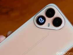 Unboxing Tecno Pova 8 5G: Desain Futuristik dengan Alive Matrix Display