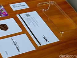 Unboxing Tecno Pova 8 5G: Desain Futuristik dengan Alive Matrix Display