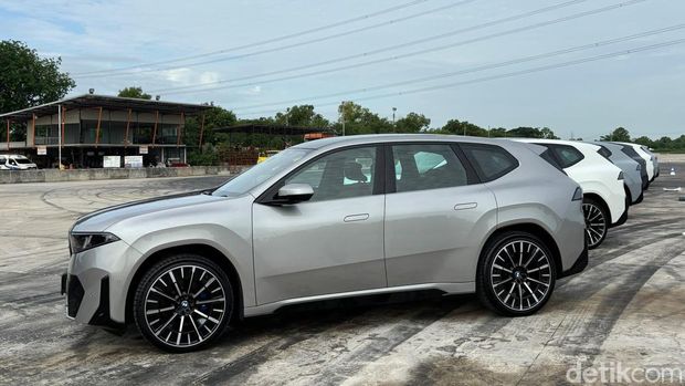 The New BMW iX3 detikOto berkesempatan untuk langsung melakukan test drive The New BMW iX3 di Bangkok, Thailand.