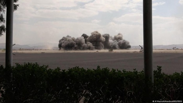 Timur Tengah Memanas, Houthi Bidik Jalur Dagang Dunia
