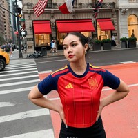 Gaya Sporty Yura Yunita Nonton Piala Dunia 2026 di AS, Stylish Pakai Jersey
