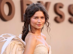 No Mascara, No Problem! Zendaya hingga Dua Lipa Ikut Tren Ghost Lashes