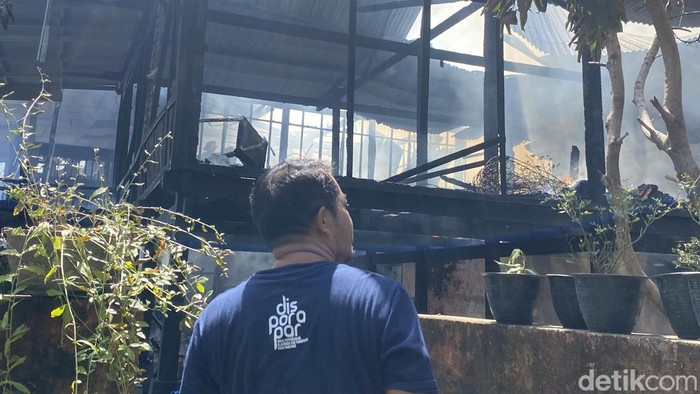2 rumah ludes terbakar di Parepare.