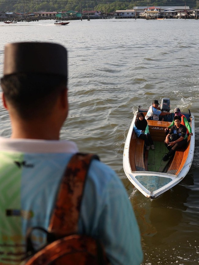 Bak Negeri di Atas Air, Intip Kehidupan Unik Warga Brunei yang Bikin Kagum