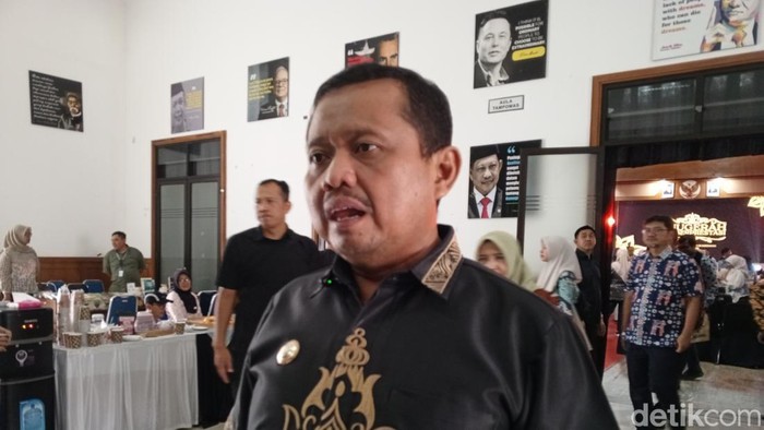 Bupati Sumedang Dony Ahmad Munir.