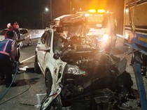 CR-V Tabrak Truk di Tol Singosari, Selain 5 Tewas Ada 4 Korban Luka Berat