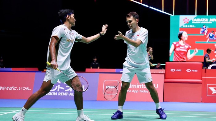 Genap setahun berpasangan, Fajar Alfian/Muhammad Shohibul Fikri kembali ke Japan Open dengan status ranking 2 dunia dan lolos ke 16 besar.