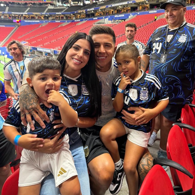 7 Gaya WAGs Argentina Usai Kalahkan Inggris, Istri Messi Hingga Fernandez