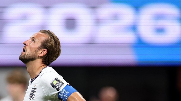 Soccer Football - FIFA World Cup 2026 - Semi Final - England v Argentina - Atlanta Stadium, Atlanta, Georgia, U.S. - July 15, 2026 Englands Harry Kane looks dejected after the match IMAGN IMAGES via Reuters/Brett Davis
