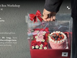 Bingung Ngasih Kado Itu-itu Aja? Coba Bikin Bunga dan Kue di Kelas Ini