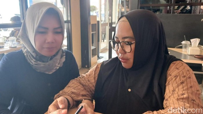 Ketua TRC PPA Kaltim Rina Zainun saat ditemui usai mendampingi korban.