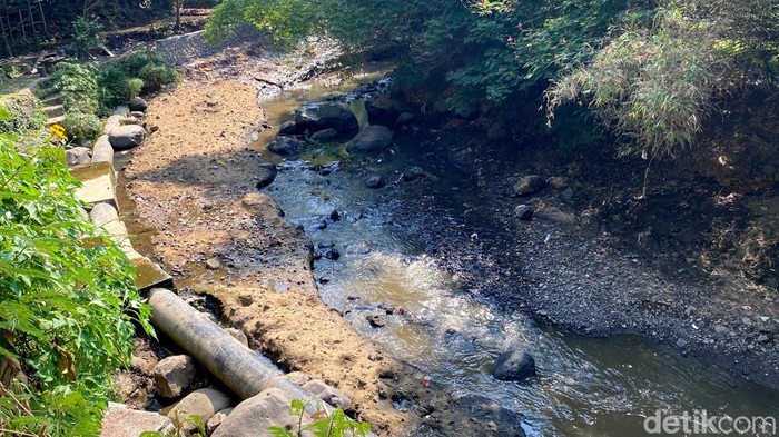Kondisi Sungai Cikapundung.