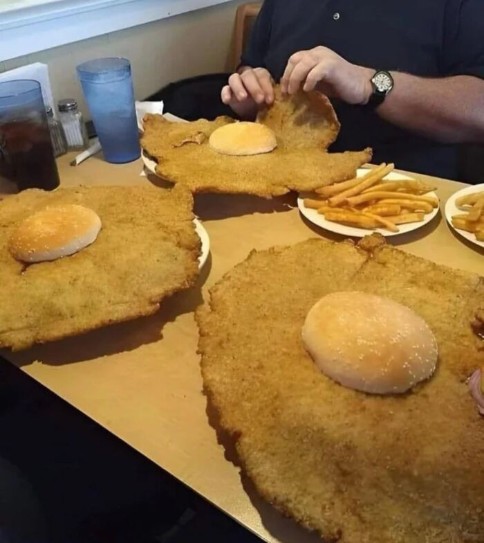 Makanan nyeleneh yang disajikan mirip mainan
