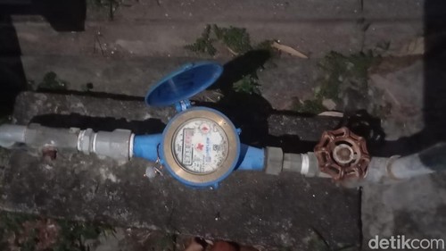 Meteran air PAM warga Jalan Atletik Parepare.