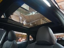 Dengar Saran Konsumen, Mitsubishi Akhirnya Beri Xforce Panoramic Sunroof