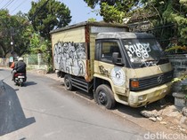 Misteri Mobil di Bandung yang Belasan Tahun Tak Pindah Posisi