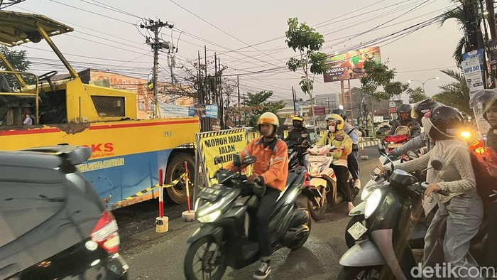 Perbaikan Jalan Affandi, Sleman, Kamis (16/7/2026) sore.