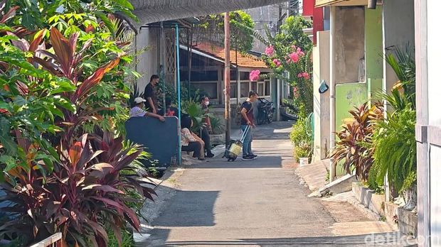 Rumah Bupati Etik Suryani di Laweyan Rumah Bupati Sukoharjo nonaktif Etik Suryani di Laweyan, Solo digeledah, Kamis (16/7/2026).