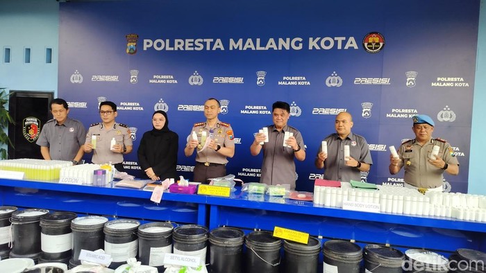 Sindikat kosmetik ilegal di Malang dan Kediri dibongkar.