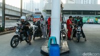 Selain motor Thunder, penggunaan jeriken juga menjadi perhatian. Pertamina menegaskan jeriken tidak boleh digunakan untuk membeli BBM bersubsidi, kecuali untuk keperluan tertentu yang telah memenuhi persyaratan.