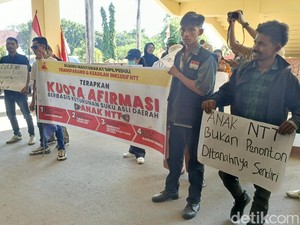 Seleksi Taruna Akpol NTT Diprotes, Massa Minta Kapolri Evaluasi 6 Peserta