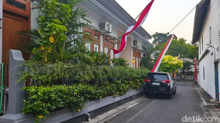 Tim KPK geledah rumah Kepala BPKPAD Sukoharjo, Richard Tri Handoko, Kamis (16/7/2026).