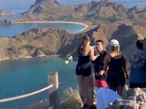 Turis Australia Siram Wisatawan yang Nyampah di Pulau Padar