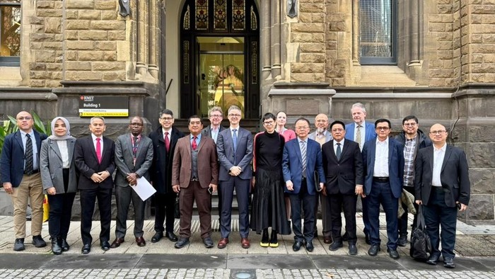 UI resmi menambah jalur kolaborasi internasional bagi mahasiswa program doktoral (S3) melalui skema penelitian cotutelle dengan Royal Melbourne Institute of Technology (RMIT) University, Australia.