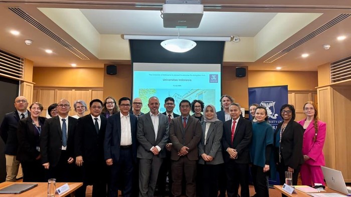 Universitas Indonesia (UI) dan The University of Melbourne kembali merajut komitmen baru