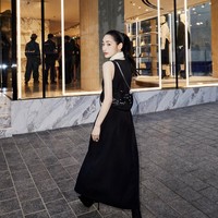 Usai dituduh diet ‘fast track’ Kim Min Ha menjelaskan bahwa ia menurunkan berat badan secara bertahap dalam dua tahun. Dimulai dengan makan satu kali sehari dalam porsi kecil. Aktris 30 tahun itu ingin menunjukkan sisi baru dirinya. Foto: Instagram