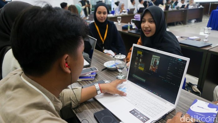 Peserta dari Kementerian Lingkungan Hidup/Badan Pengendalian Lingkungan Hidup (KLH/BPLH) mengikuti acara The Classroom KLH Batch 3 di Wisma Pertamina Gas Negara, Megamendung, Kabupaten Bogor, 14-16 Juli 2026.