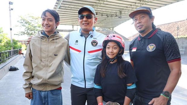 Tim nasional skateboard Indonesia membidik satu medali emas di Asian Games 2026 Aichi-Nagoya. Sebanyak delapan atlet dipersiapkan untuk tampil di pesta olahraga terbesar di Asia tersebut.