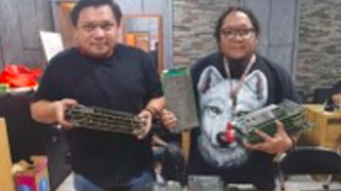 Bareskrim membongkar jaringan pencuri dan penadah perangkat modul BTS yang menyebabkan hilangnya sinyal internet dan seluler. Kerugian sekitar Rp 60 miliar. (dok Ist)