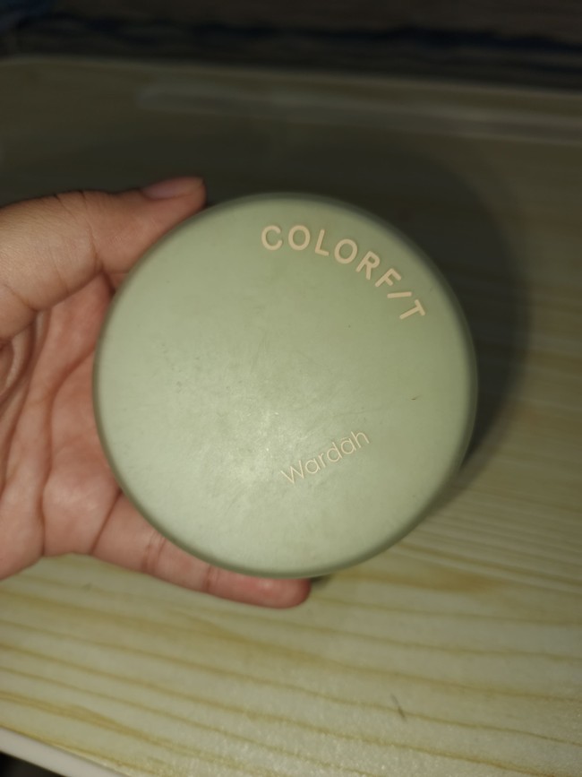 WARDAH BLUR CLOUD CUSHION COLORFIT