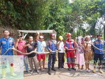 Paniknya Ibu-ibu di Bogor Lihat 2 Ular King Cobra, Minta Bantuan Damkar