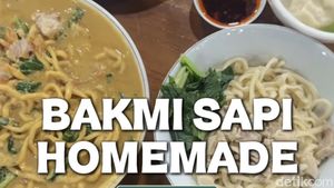 Video Bakmie Homemade Sapi Sichuan hingga Ayam Kampung di Blok M
