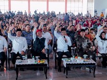 Di Depan Mensos, Ortu Siswa Sekolah Rakyat Pasuruan Ucapkan Ikrar Mandiri