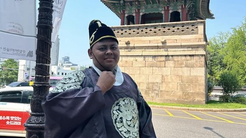 Femas peserta tur ke Korea Selatan asal Madiun yang diduga kabur dari rombongan.